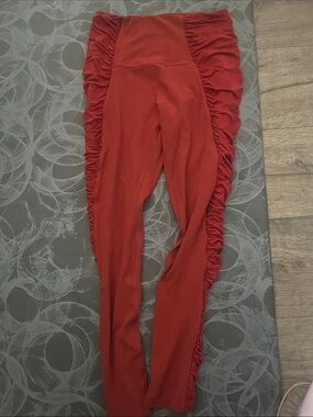 lululemon athletica High-Rise Ruching Side Leggings - Burnt Red